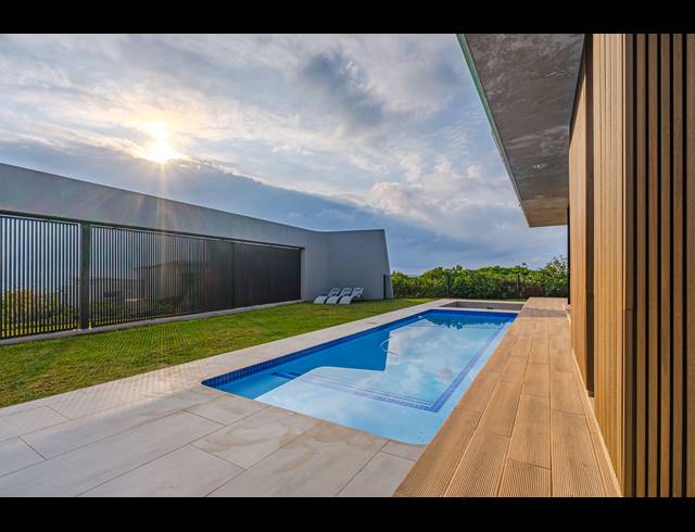 4 BEDROOM FREEHOLD FOR SALE IN ZULULAMI LUXURY COASTAL ESTATE